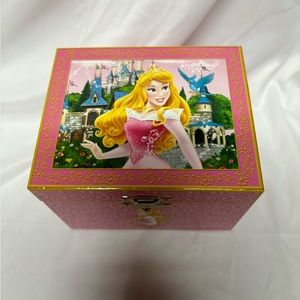 New Walt Disney Princess Aurora Musical Jewelry Box